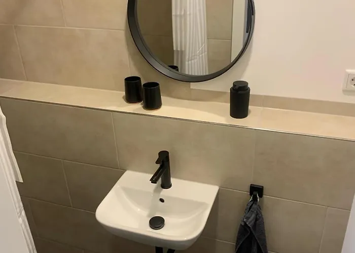 Guestroom 12 In בית אירוח ויליך